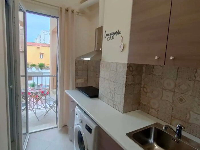 Appartamento monolocale in affitto in Via Rosario Gregorio, Palermo