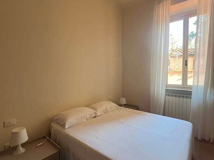 Appartamento trilocale in affitto in Via di Piaggia, Piazza Anfiteatro Torre Guinigi, Lucca