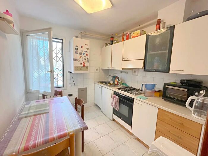 Appartamento bilocale in affitto in Via Andrea Costa, Bologna