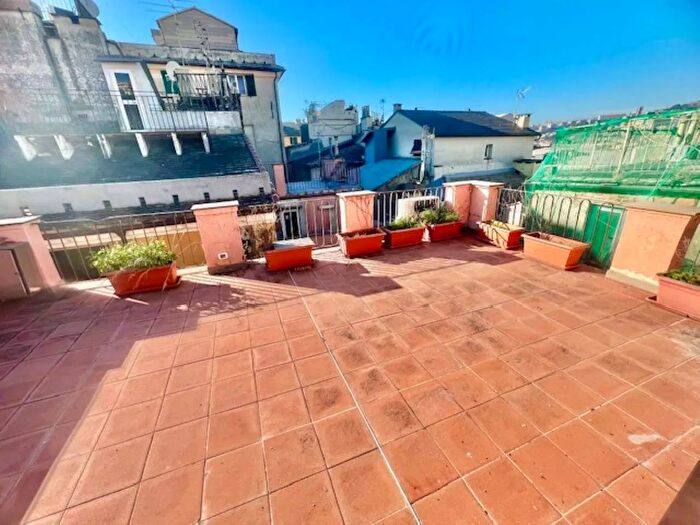 Appartamento trilocale in vendita in Vico della Croce Bianca Genova, Genova