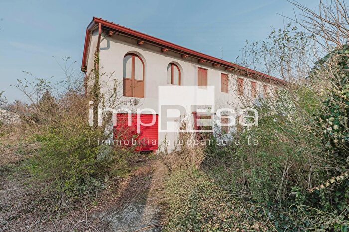 Casa con 5 locali in vendita in Via S Bortolo, Oderzo