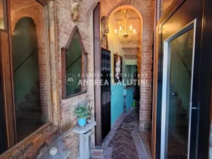 Casa con 5 locali in vendita in Via l Magnani, Casciana Terme Lari