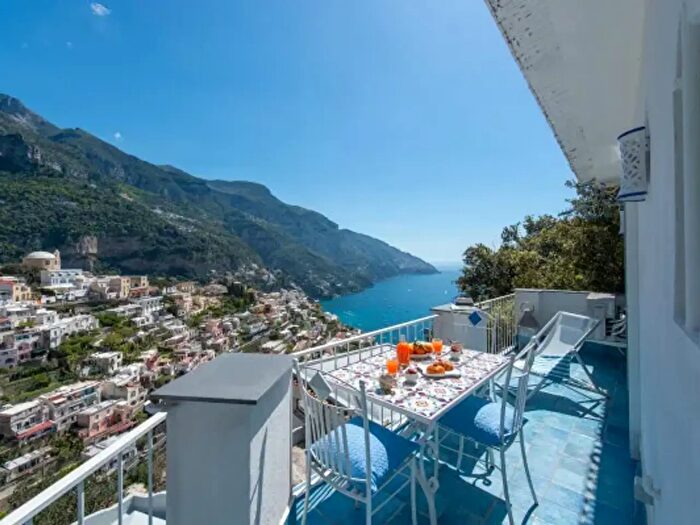 Casa quadrilocale in vendita in Positano