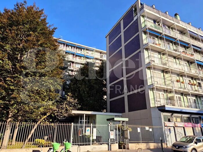 Appartamento bilocale in vendita in Viale Petrocchi, Milano