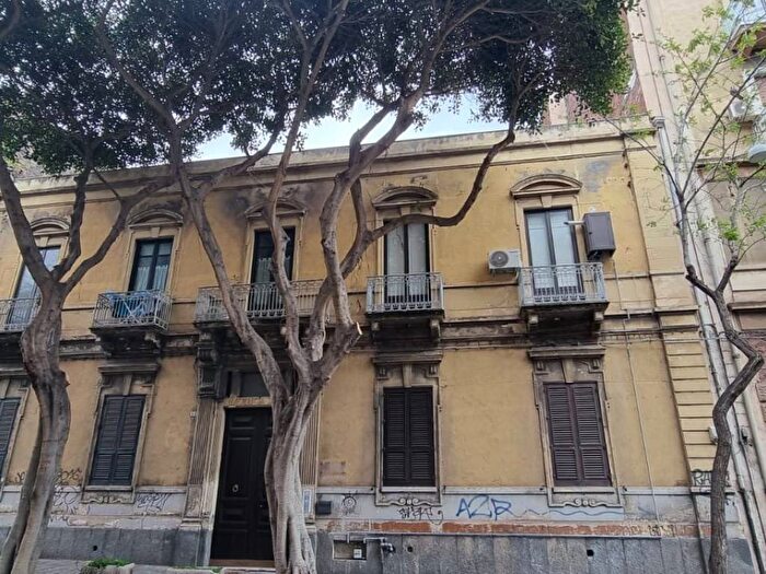 Appartamento quadrilocale in affitto in Libertà Stazione, Catania