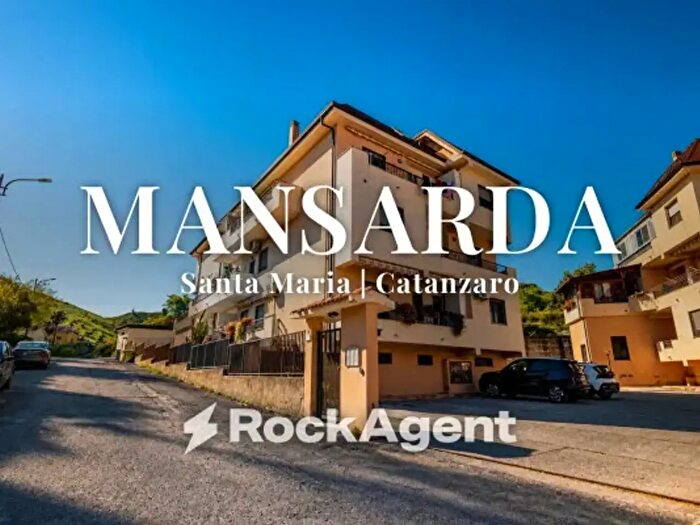 Casa quadrilocale in vendita in Via Benedetto Musolino, Catanzaro