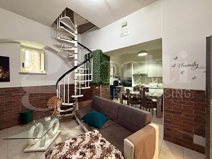 Appartamento trilocale in vendita in Via Federici, Nocera Inferiore