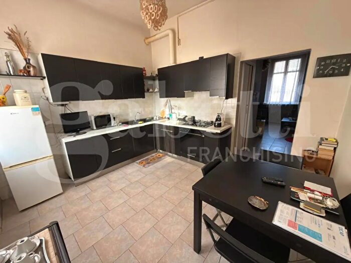 Appartamento trilocale in vendita in Via Tonale, Sesto San Giovanni