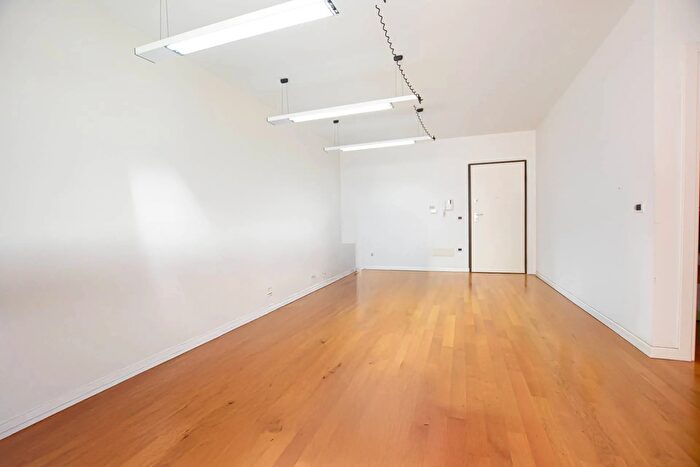 Appartamento quadrilocale in vendita in Via Genova, Sassari