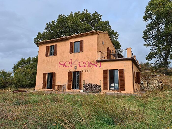 Casa con 6 locali in vendita in Stribugliano, Arcidosso