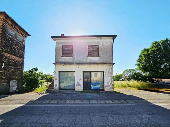 Casa trilocale in vendita in Via Valbona, Lozzo Atestino