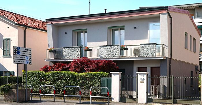 Casa con 5 locali in vendita in Via Boldori, Crema