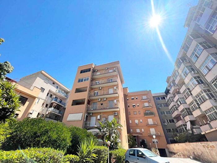 Appartamento quadrilocale in affitto in Corso Butera, Centro, Bagheria