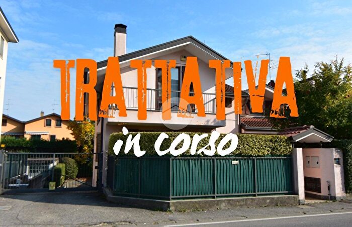 Appartamento trilocale in vendita in Via a Diaz, Vimercate