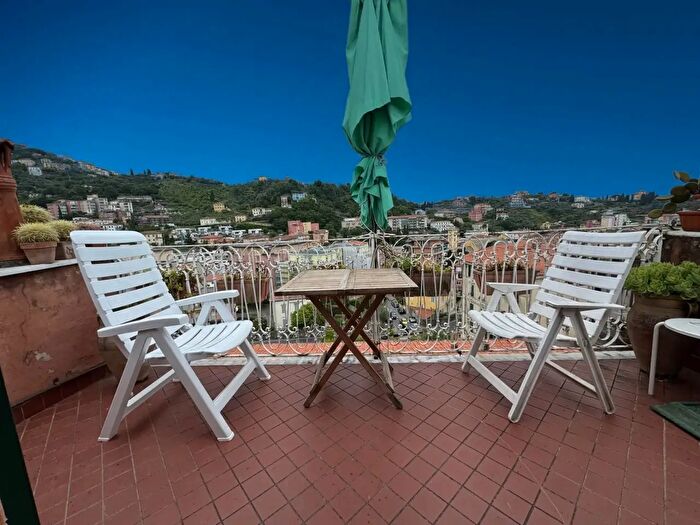 Appartamento bilocale in vendita in Via Matteotti, Lerici