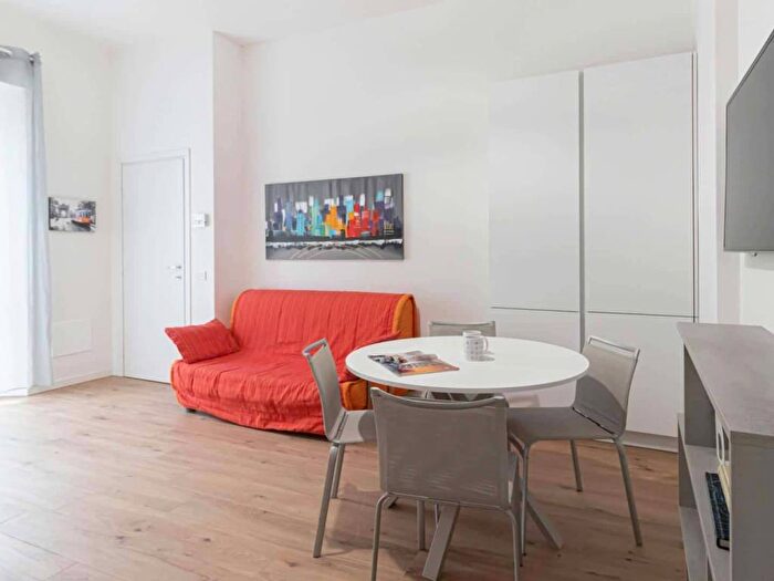 Appartamento bilocale in affitto in Via Sigieri, Porta Romana Medaglie dOro, Milano