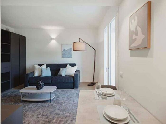 Appartamento in affitto in Via Francesco Gonin, Giambellino, Milano