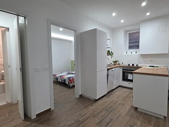 Appartamento bilocale in vendita in Via Treviso, Milano