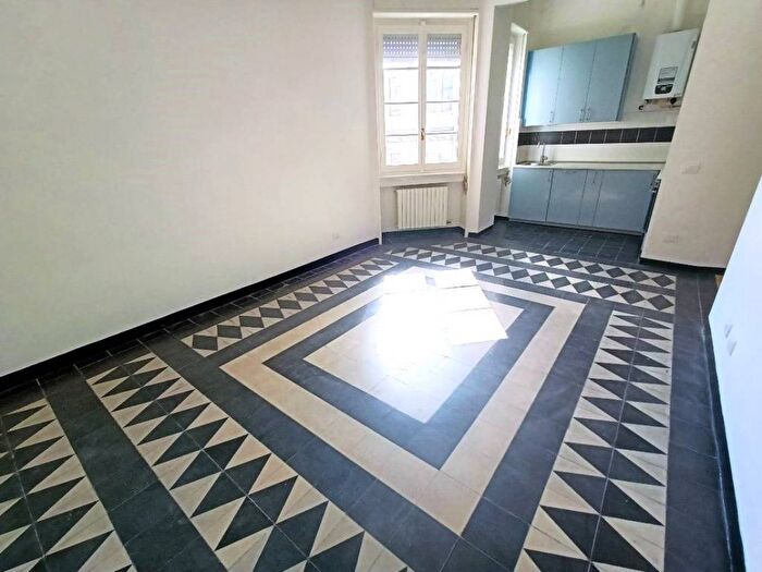 Appartamento trilocale in affitto in Via Pietro Colletta, Lodi Brenta, Milano