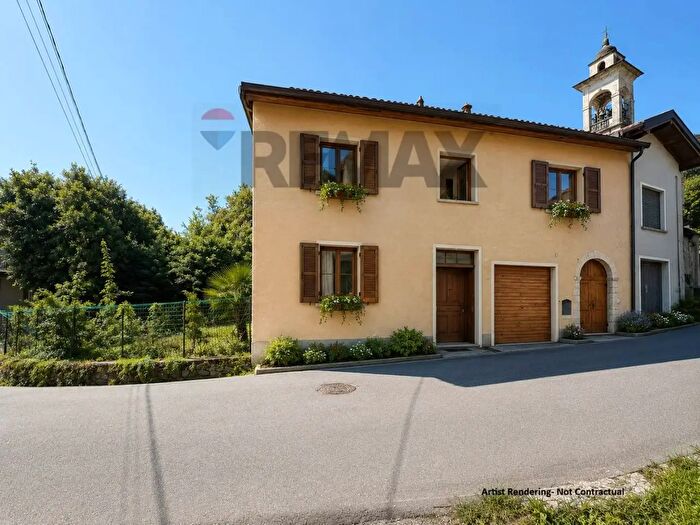 Casa trilocale in vendita in Via Reginetta Francioli, Vignone