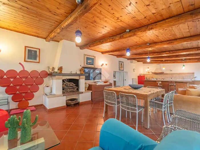 Casa con 5 locali in vendita in Vicolo della Giustiniana, Roma