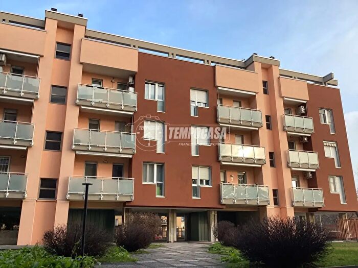 Appartamento trilocale in vendita in Via Trieste, Cinisello Balsamo