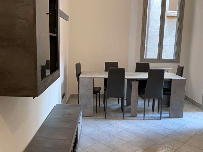 Appartamento quadrilocale in affitto in Via San Vitale, Centro Storico, Bologna