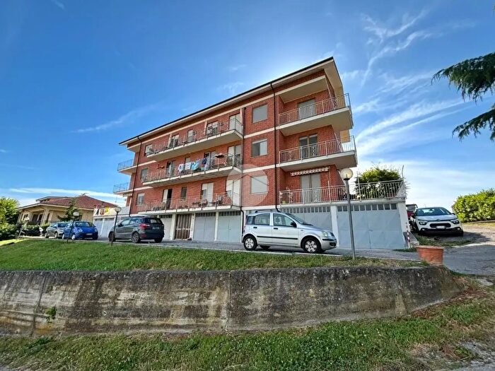 Appartamento trilocale in vendita in Tonco