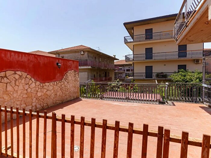 Appartamento con 5 locali in vendita in Via del Mandorlo, Misterbianco