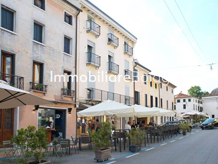 Appartamento quadrilocale in affitto in Borgo Giuseppe Mazzini, Piazza del Grano Burchiellati, Treviso