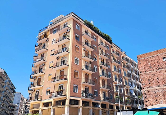 Appartamento con 7 locali in vendita in Catania