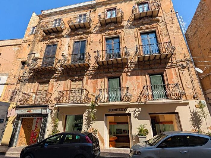 Appartamento trilocale in affitto in Via Celauro, Centro Storico, Agrigento