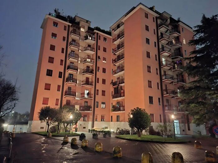 Appartamento trilocale in vendita in Via Po, Cormano