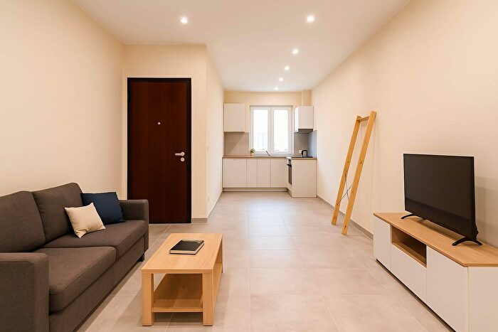 Appartamento quadrilocale in vendita in Via del Pollaiolo, Firenze