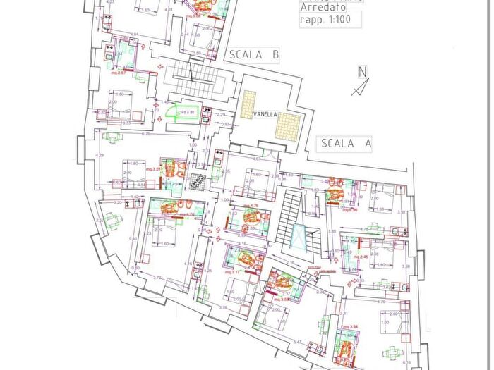 Casa con 6 locali in affitto in Largo Ecce Homo, Centro Storico, Napoli