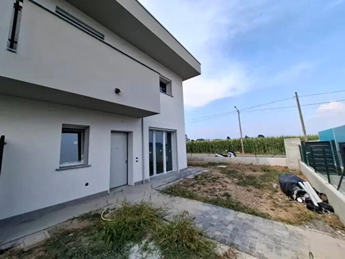 Casa quadrilocale in vendita in Via Roma, Limido Comasco