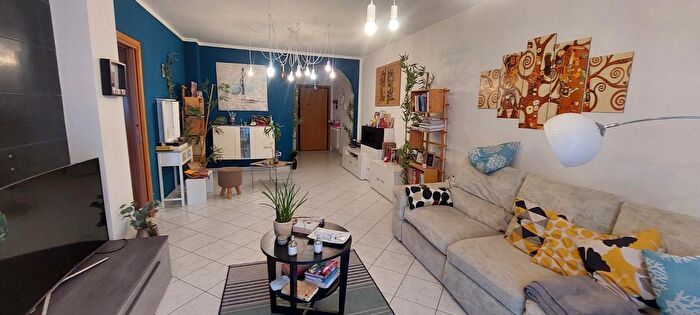 Appartamento con 5 locali in vendita in Carrara