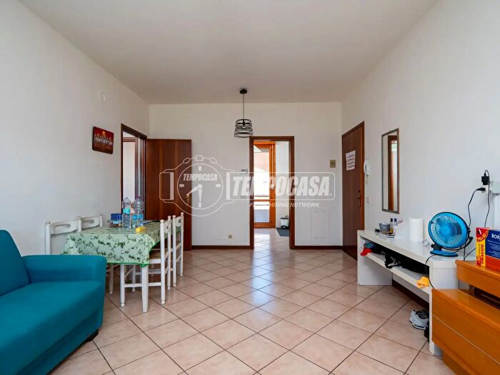 Appartamento trilocale in vendita in Via Riccardo Arleoni, Reggio nell'Emilia