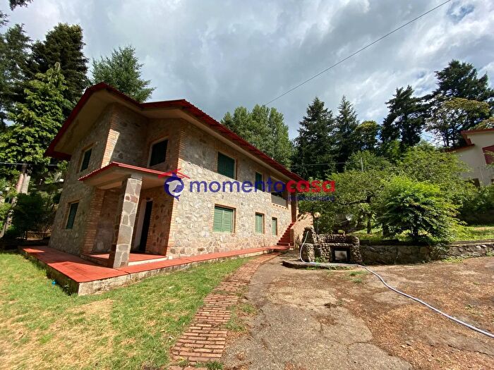 Casa con 10 locali in vendita in Strada Statale delle Mannoli, Santo Stefano In Aspromonte