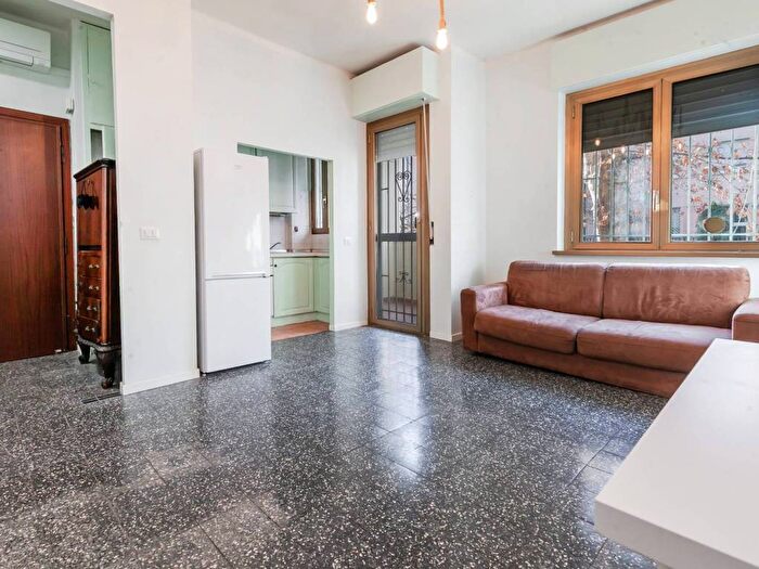 Appartamento bilocale in affitto in Via Padre Pier Luigi Monti, Ca Granda, Milano