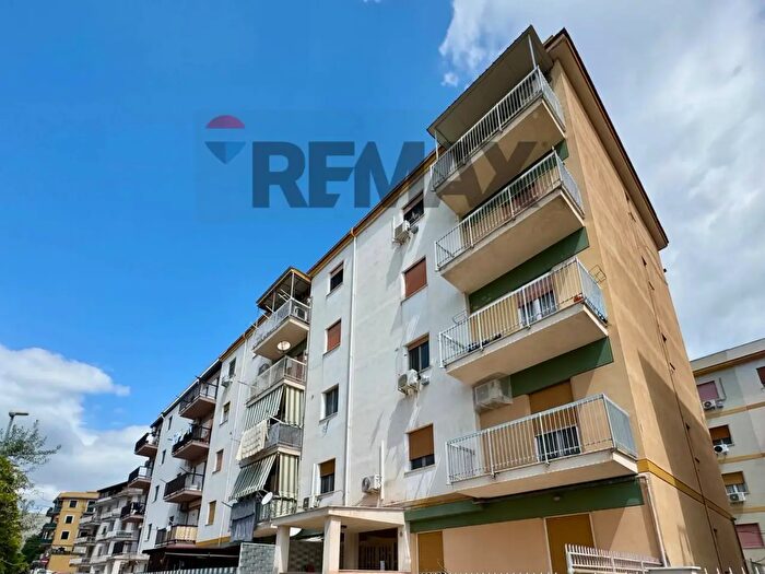 Appartamento trilocale in vendita in Via Petrulla, Palermo