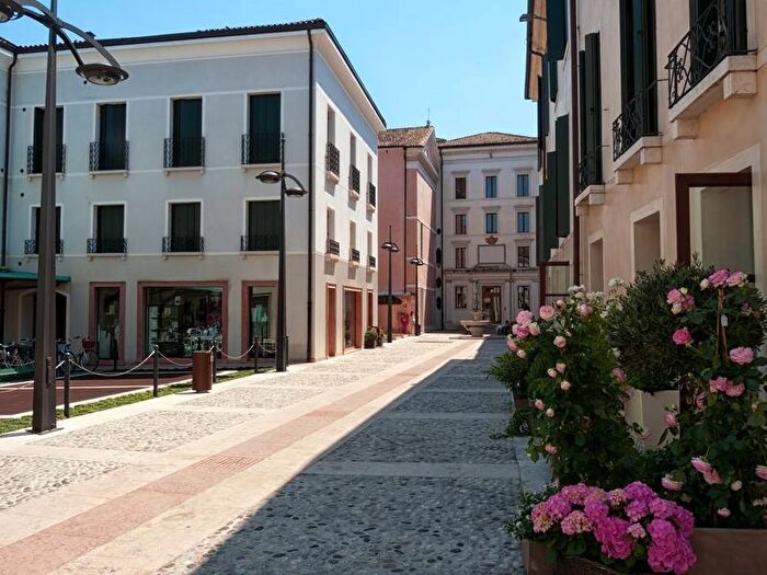 Appartamento bilocale in affitto in Piazza del Quartiere Latino, Piazza dei Signori, Treviso