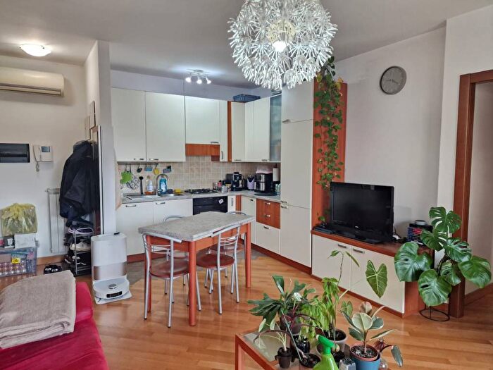 Appartamento bilocale in affitto in Via Giuseppe Verdi, Centro, Magenta