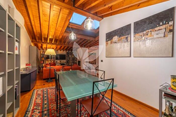 Casa con 6 locali in vendita in Parma