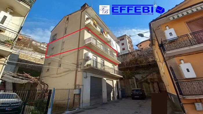 Appartamento con 5 locali in vendita in Via Aldo Moro, Spezzano Della Sila