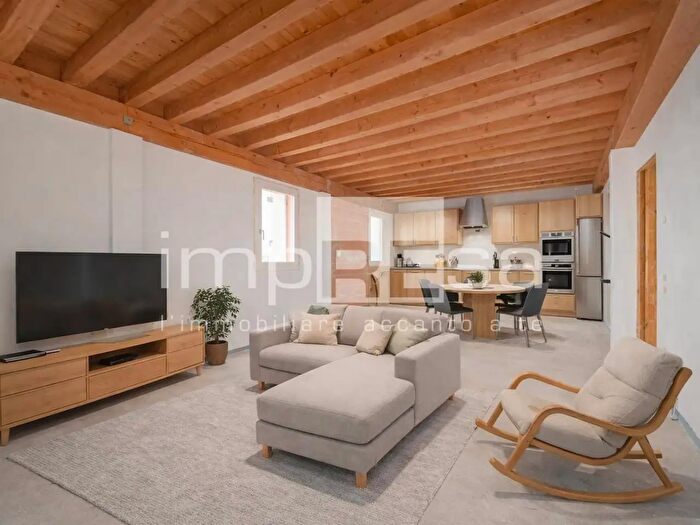 Casa con 7 locali in vendita in Villorba