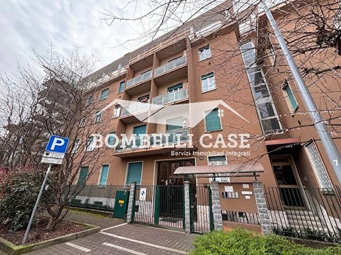 Casa trilocale in affitto in Via Gaetano Osculati, Affori, Milano