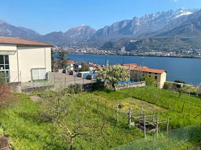 Appartamento quadrilocale in vendita in Via Papa Giovanni XXIII, Pescate
