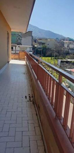 Appartamento con 6 locali in vendita in Viale delle Ortensie, SantAnastasia