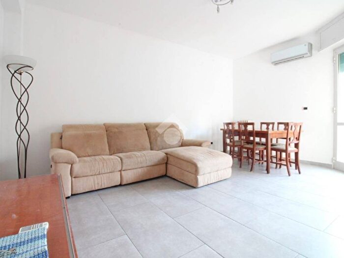 Appartamento trilocale in vendita in Via bergamo, Vallone, Pavia